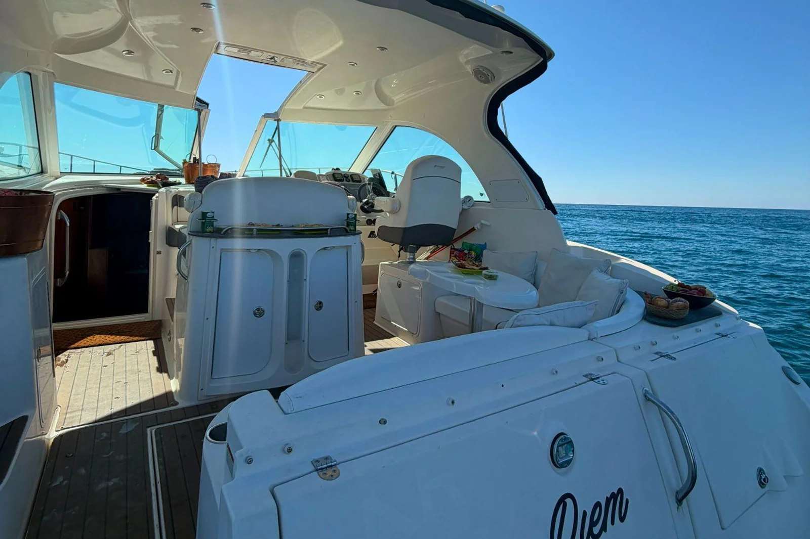 Alquiler de barcos en Marbella, precios, con o sin licencia y qué incluye cada salida